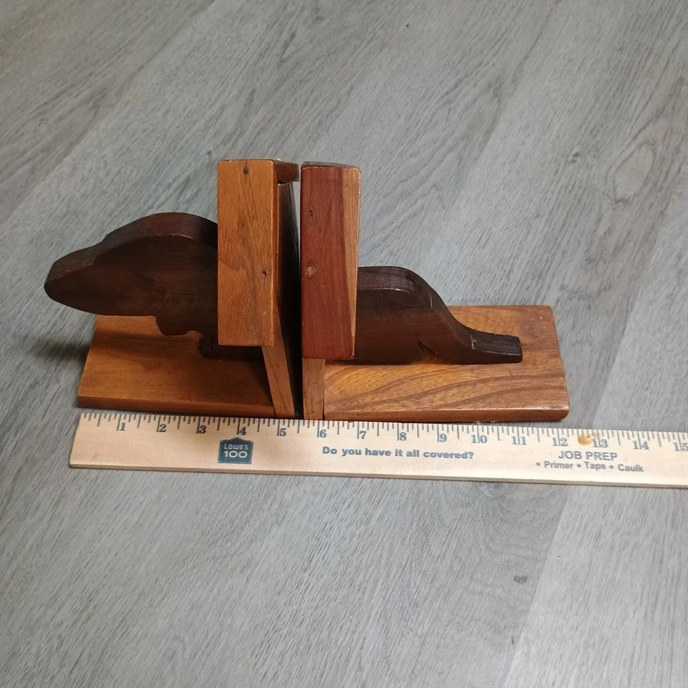 Homemade Handmade Wooden Weiner Dog Dachshund Bookends Book Reading Dog - Picture 6 of 7